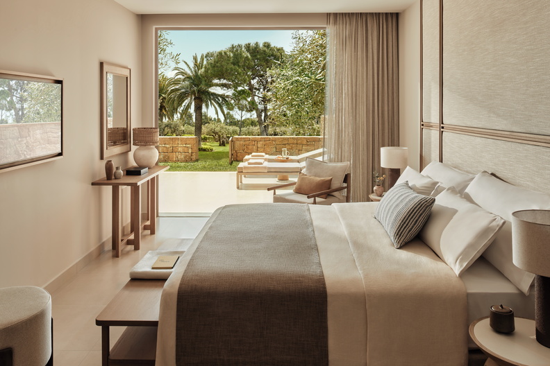 Tiara Holidays - Ikos Olivia deluxe two bedroom bungalow suite spavaća soba